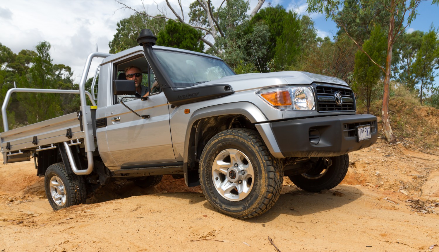 2017 Toyota LandCruiser 79 Series Single Cab-Chassis Review - Loaded 4X4