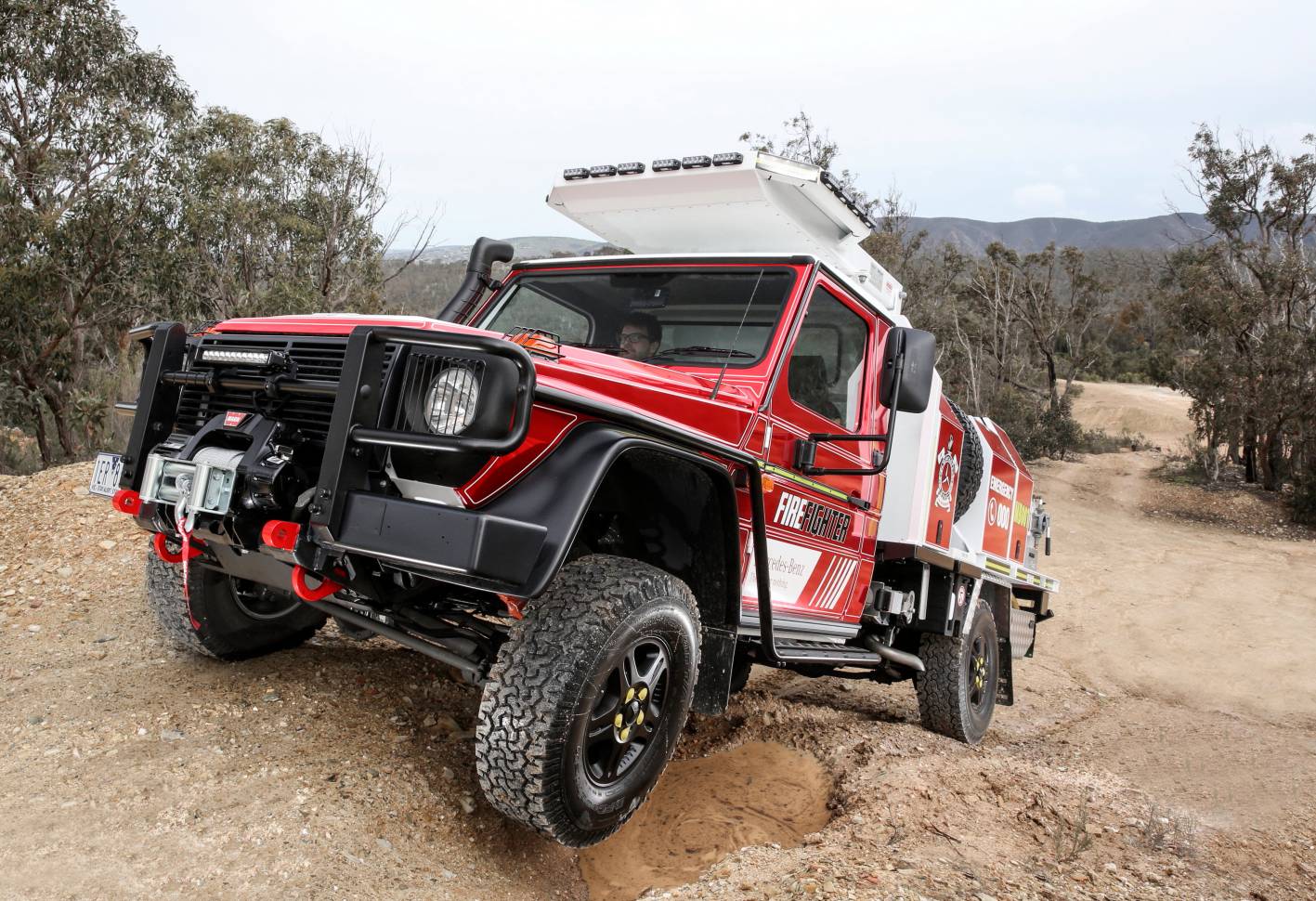 2017-mercedes-benz-g-wagen-professional-cab-chassis-emergency-services-001