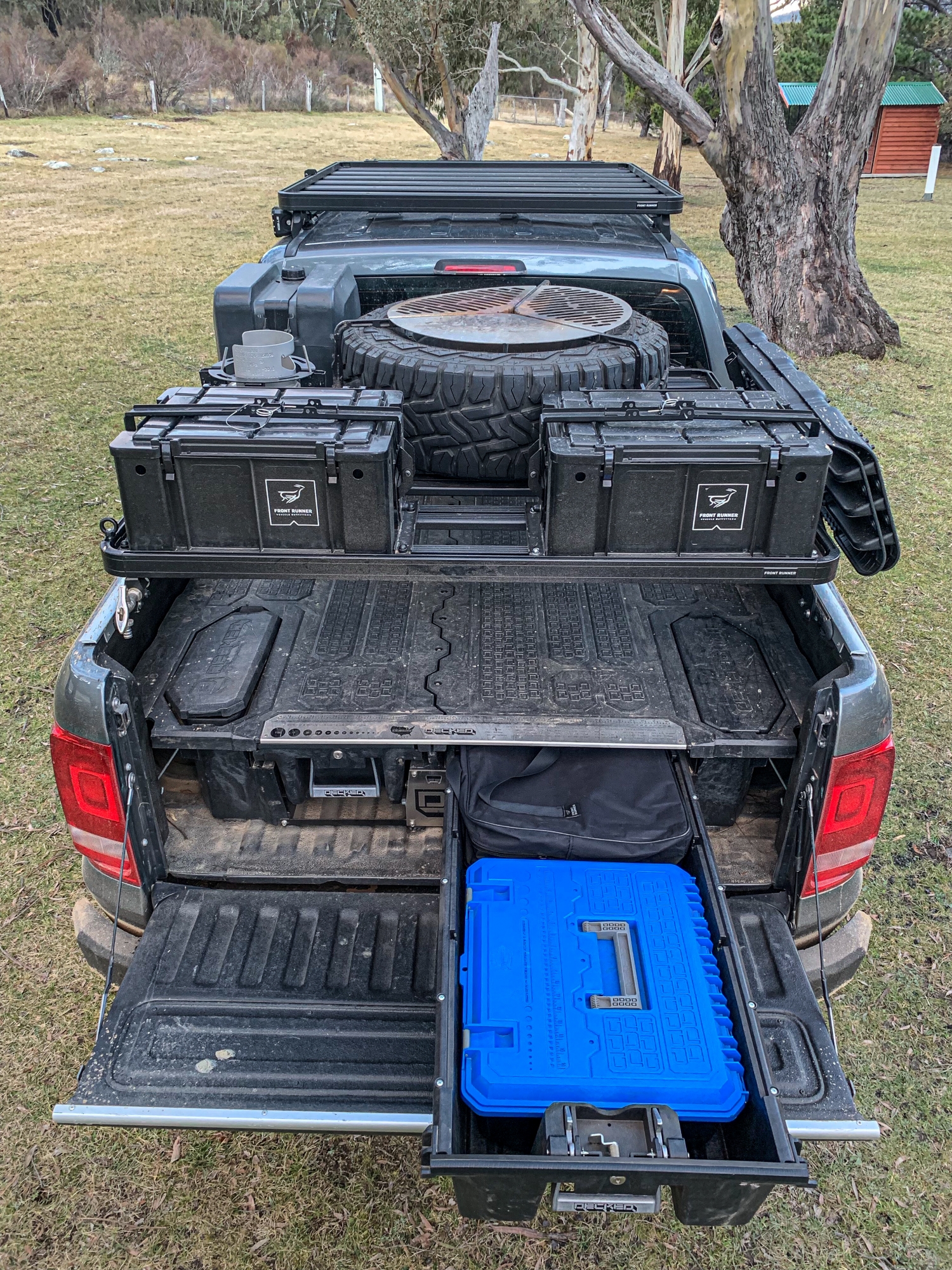 Vw amarok store tub rack